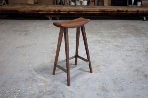 750hoss-walnut-high-grade-steel